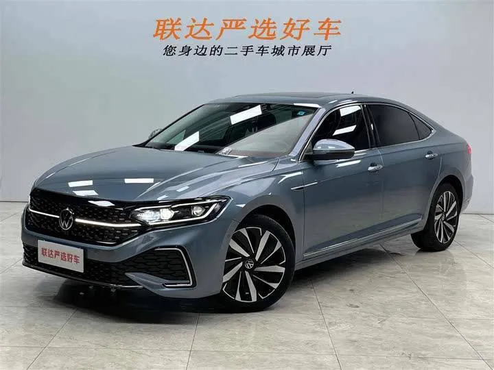 Volkswagen Passat 2021