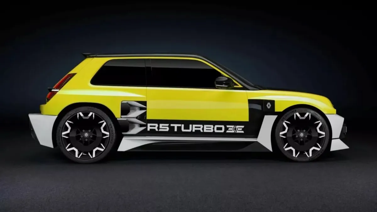 Зачем Renault готовит 500-сильный заднеприводный хэтчбек