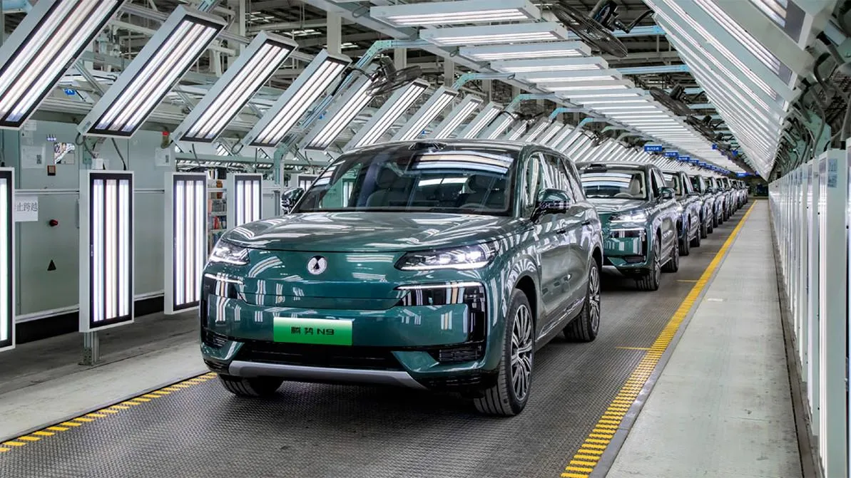 Большой кроссовер N9, который должен спасти марку Denza: первый пошёл!