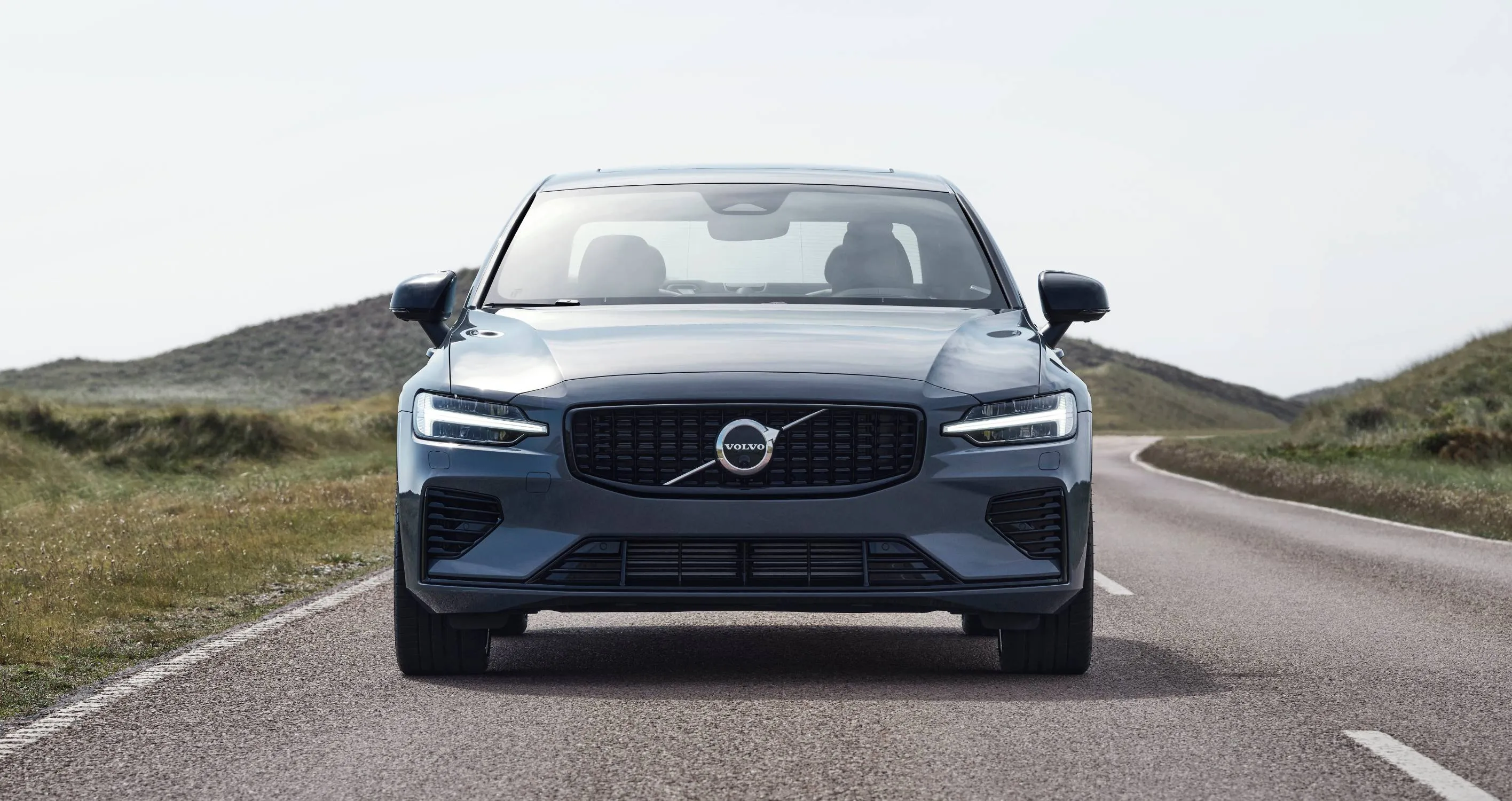 В новом Volvo из салона обнаружили контрафактные детали