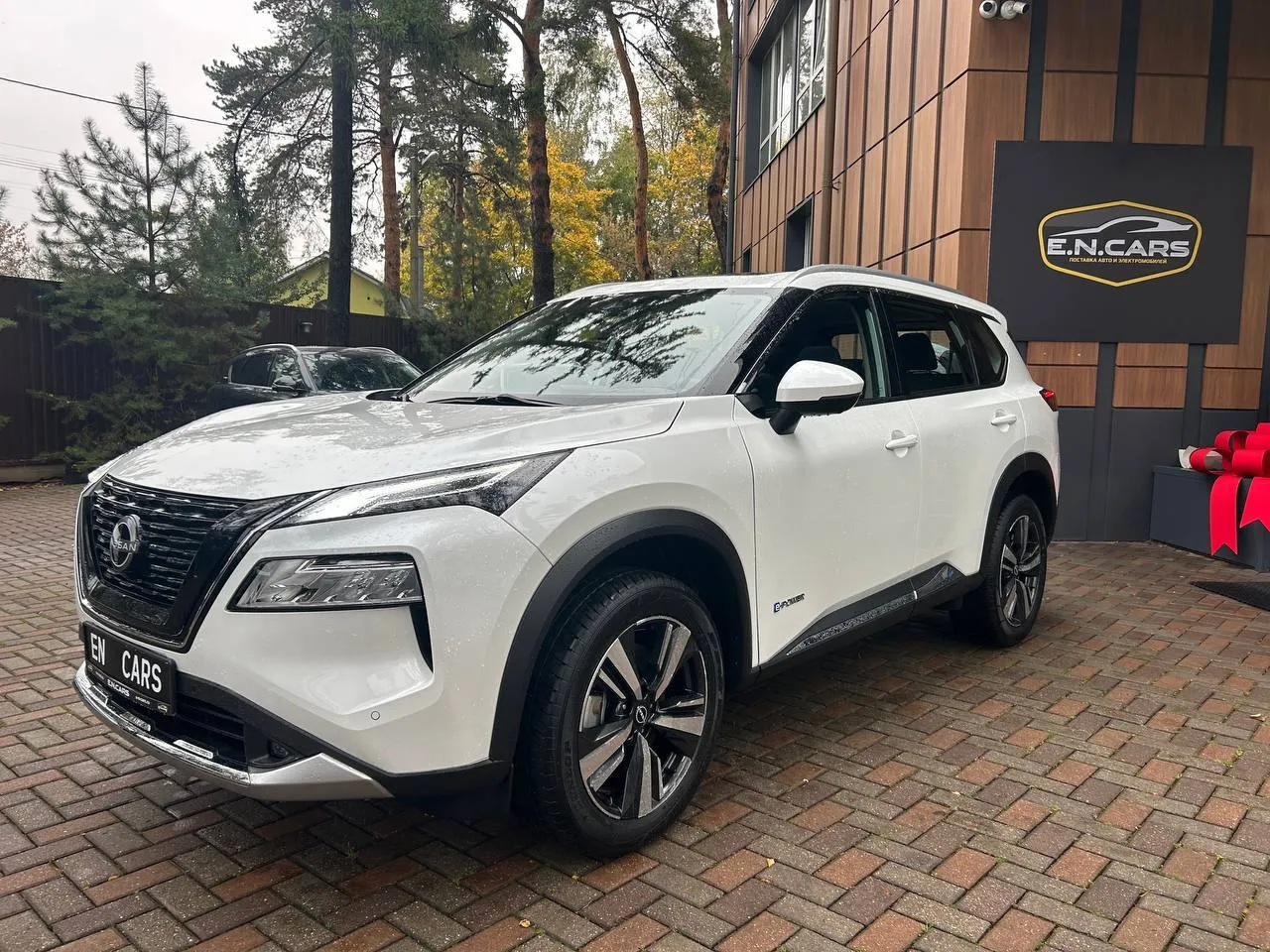 Nissan X-Trail E-Power — в Москве (и с действующим ЭПТС)