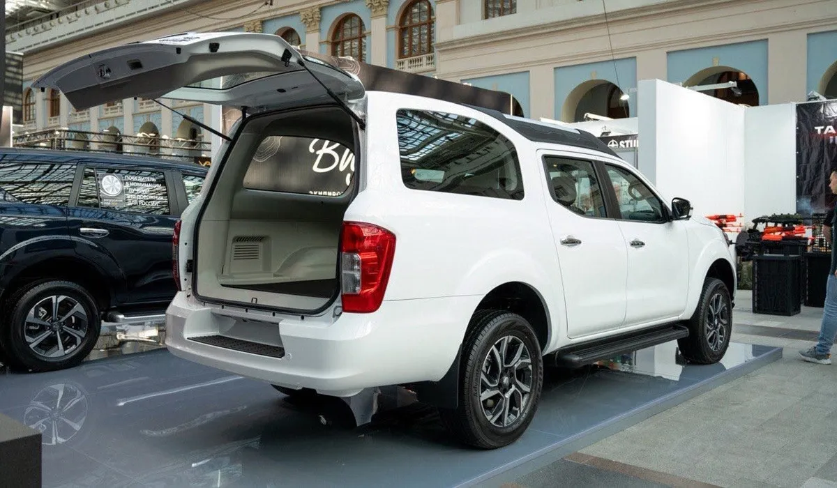 Очень странная штука за 4 000 000 рублей: в Россию привезли Oting Palasso