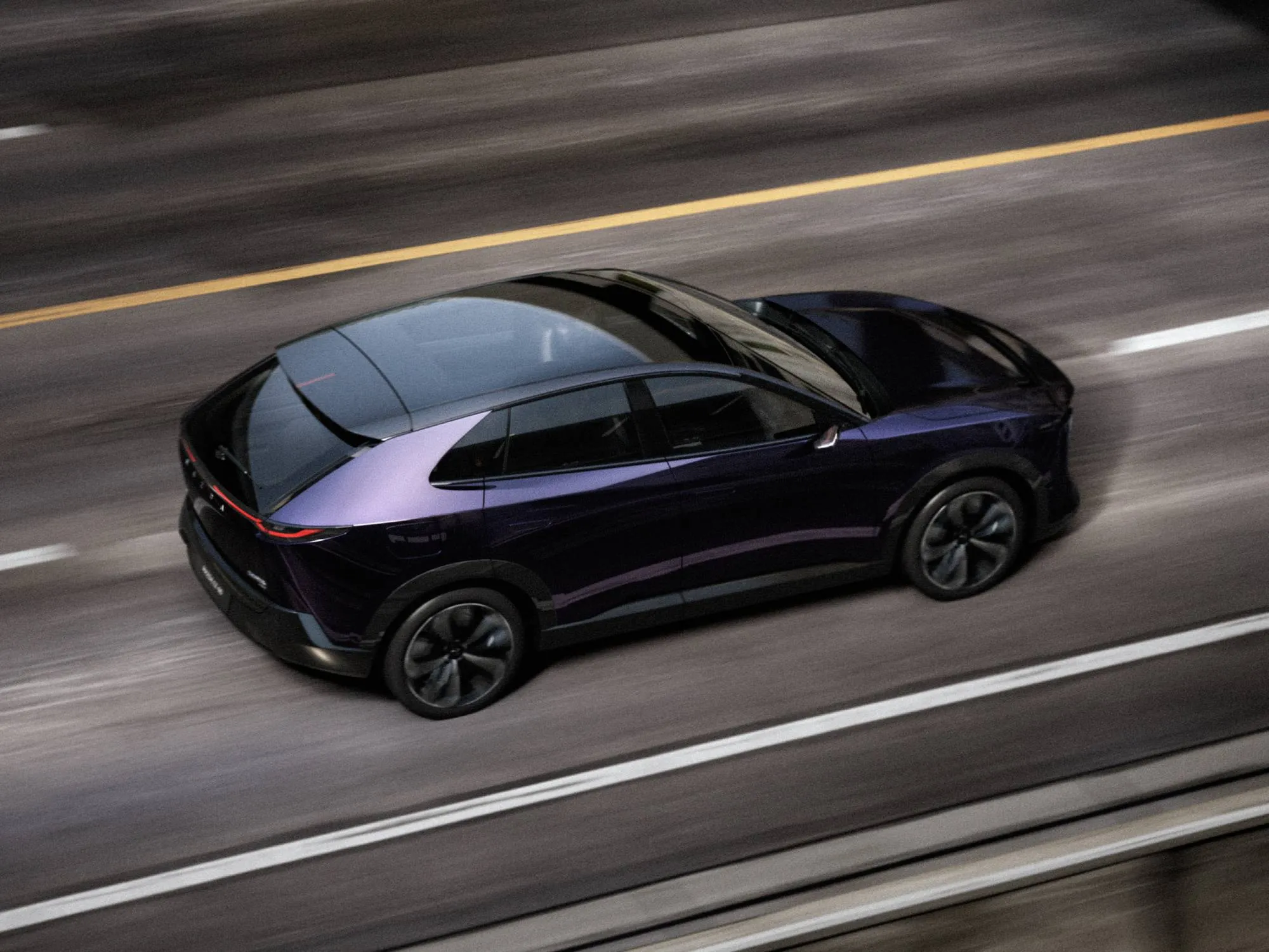 В китайские автосалоны прибыли кроссоверы Mazda EZ-60: покупатели рады инновационной депозитной программе