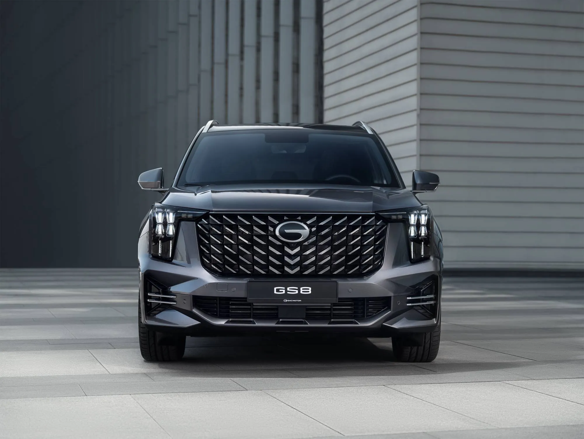 Для России подготовлен упрощенный GAC GS8. Представительство раскрыло подробности