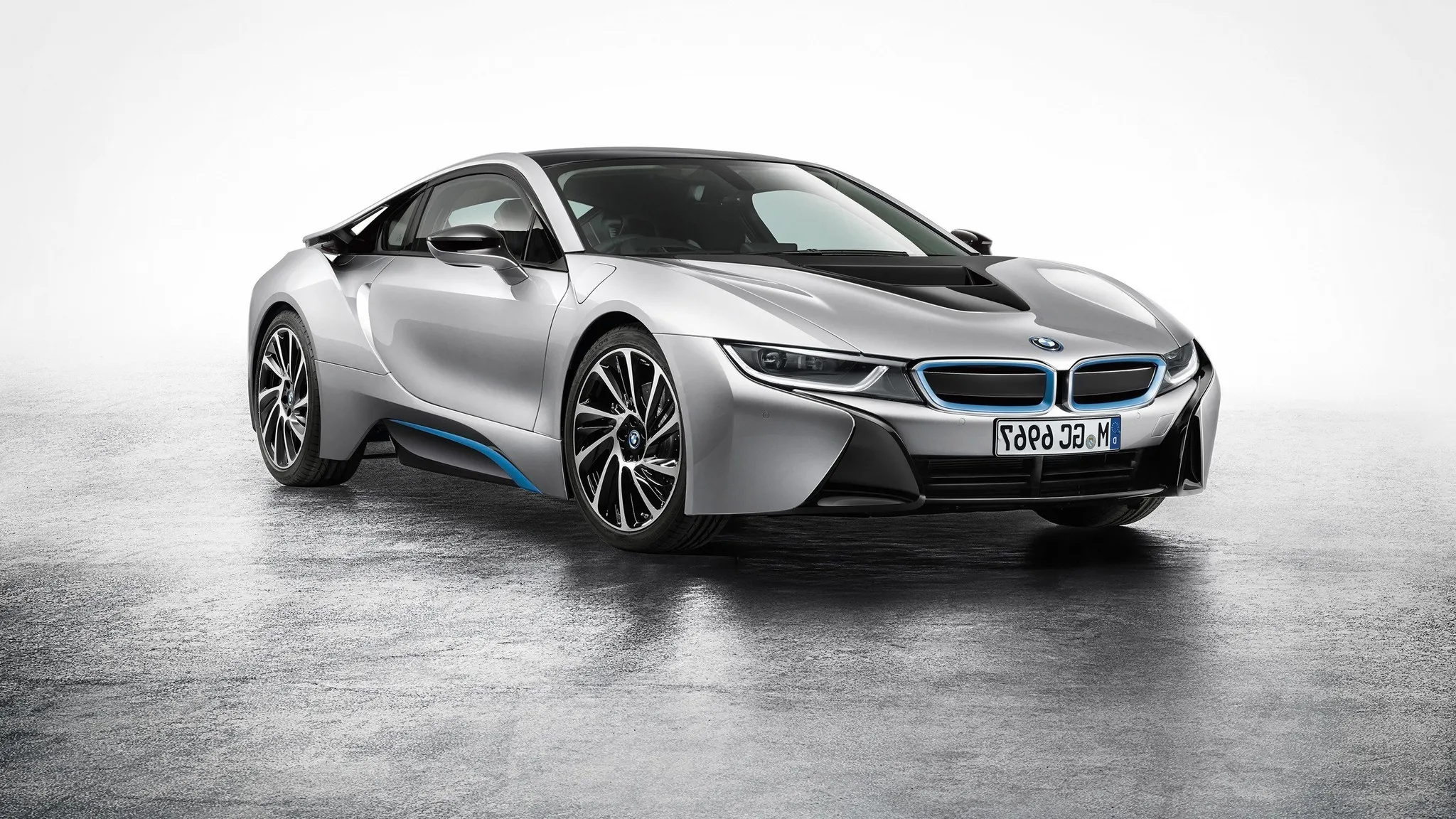 Ведущий дизайнер BMW i8 теперь будет рисовать китайские электрокары Xiaomi