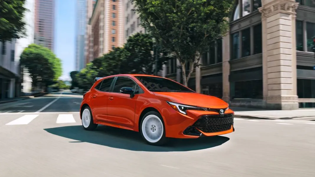 Обновлённая Toyota Corolla Hatchback получила новую систему безопасности