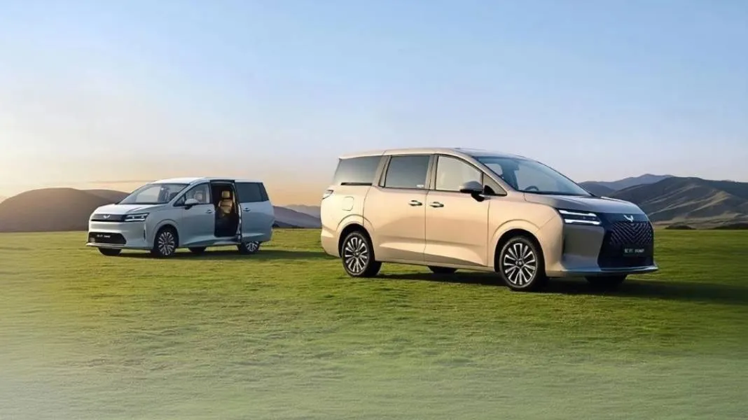 В Китае стартовали продажи Wuling Starlight 730 с тремя типами двигателей