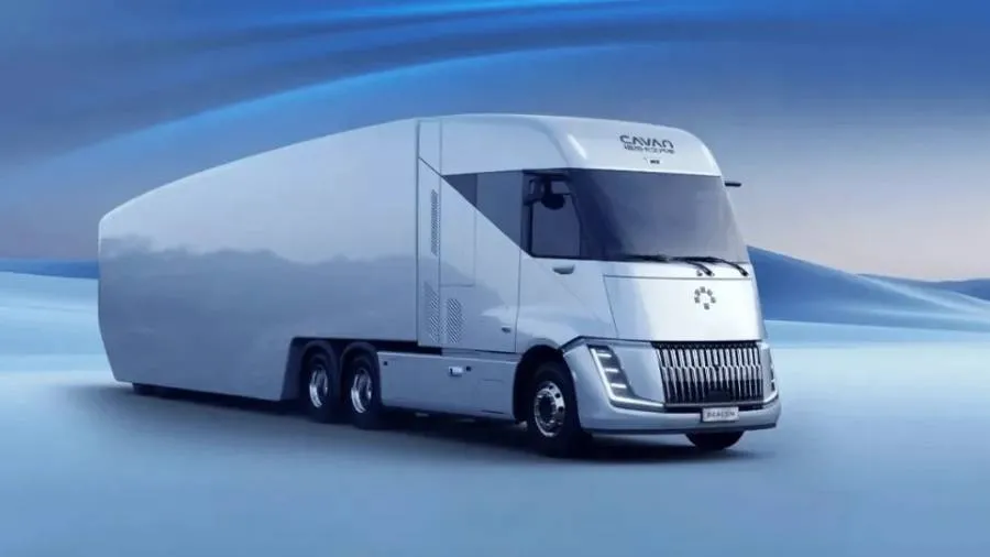 Единственный в мире: BAIC показал уникальный тягач