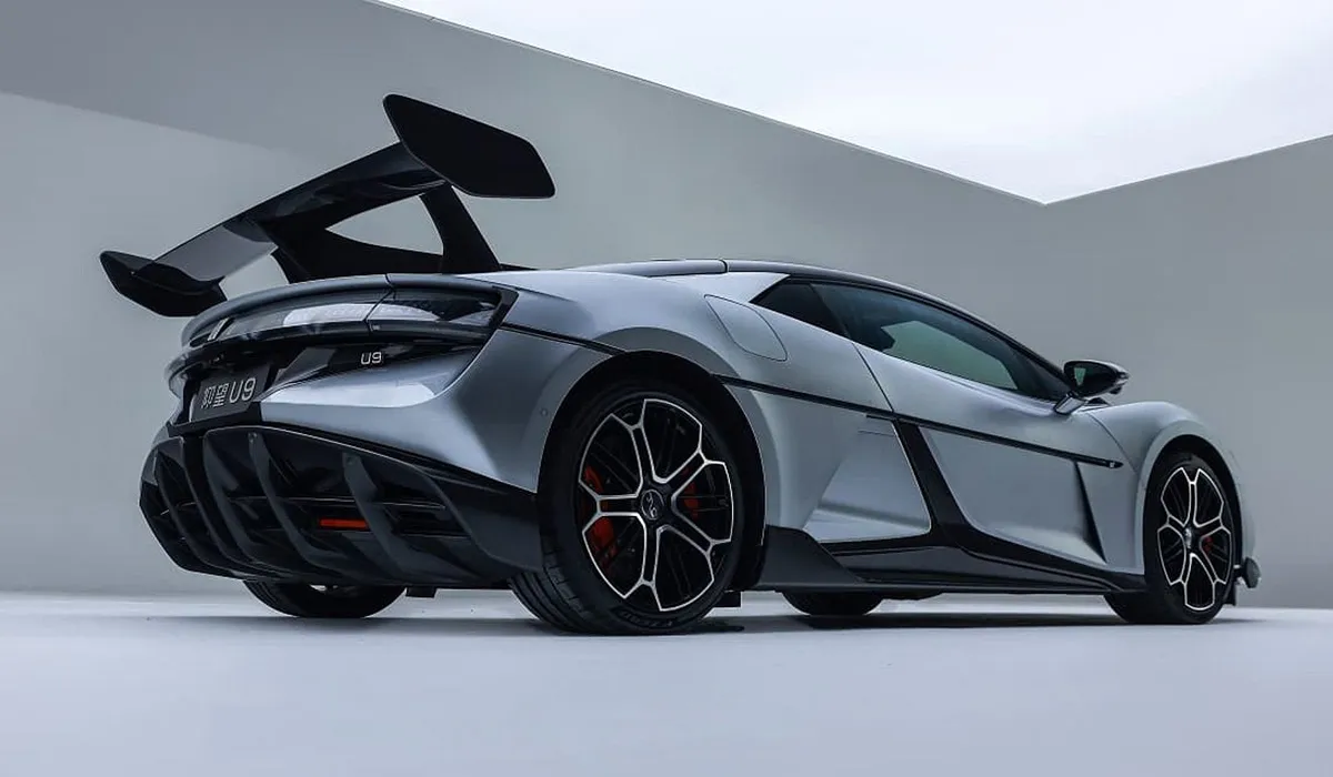 Yangwang U9 удивил временем прохождения Нюрбургринга