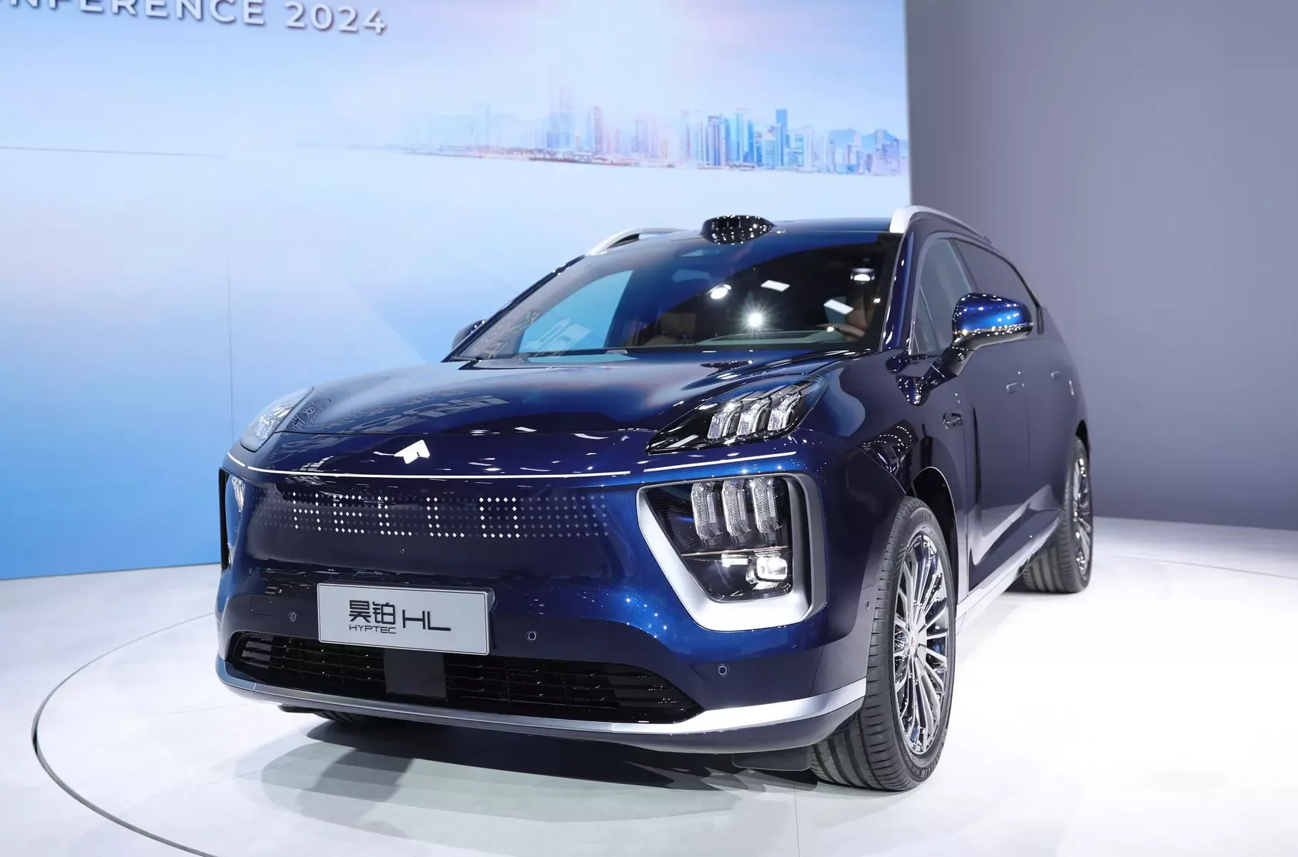 GAC Hyptec HL — это минивэн или кроссовер?