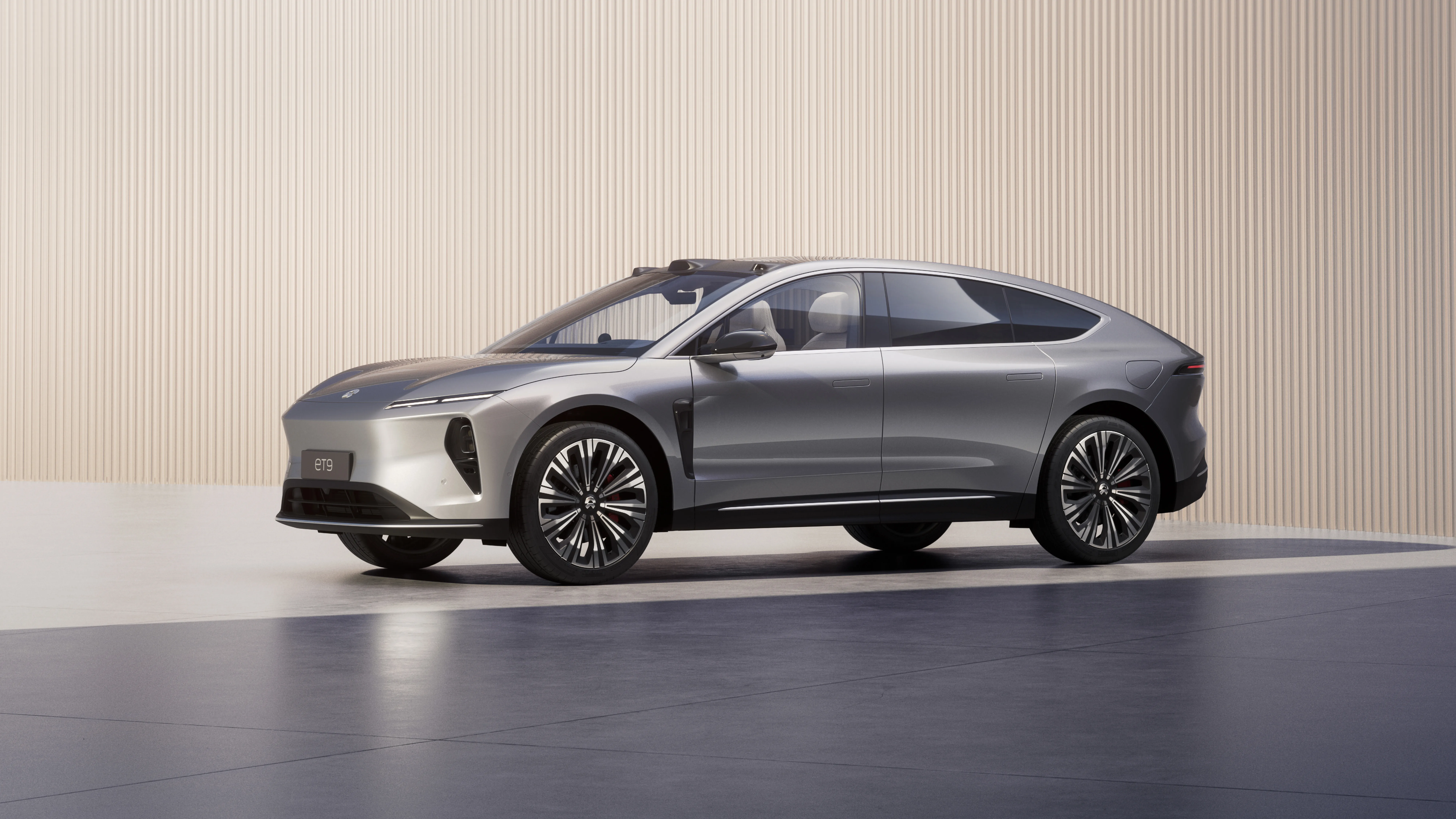 Китайцы мгновенно раскупили первую партию роскошных седанов Nio ET9