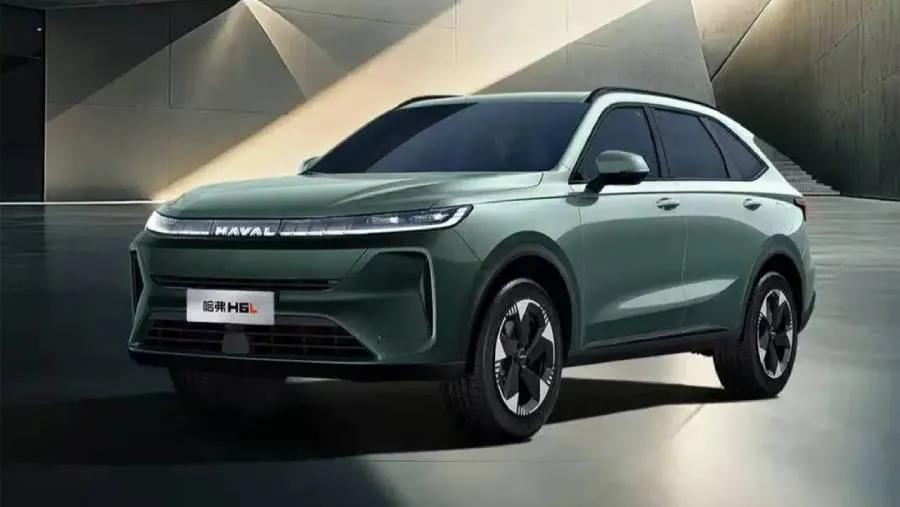 Бензиновый «близнец» гибрида Xiaolong Max: представлен новый Haval H6L