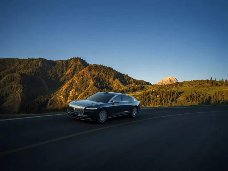 В Китае представлен новый Voyah Passion L