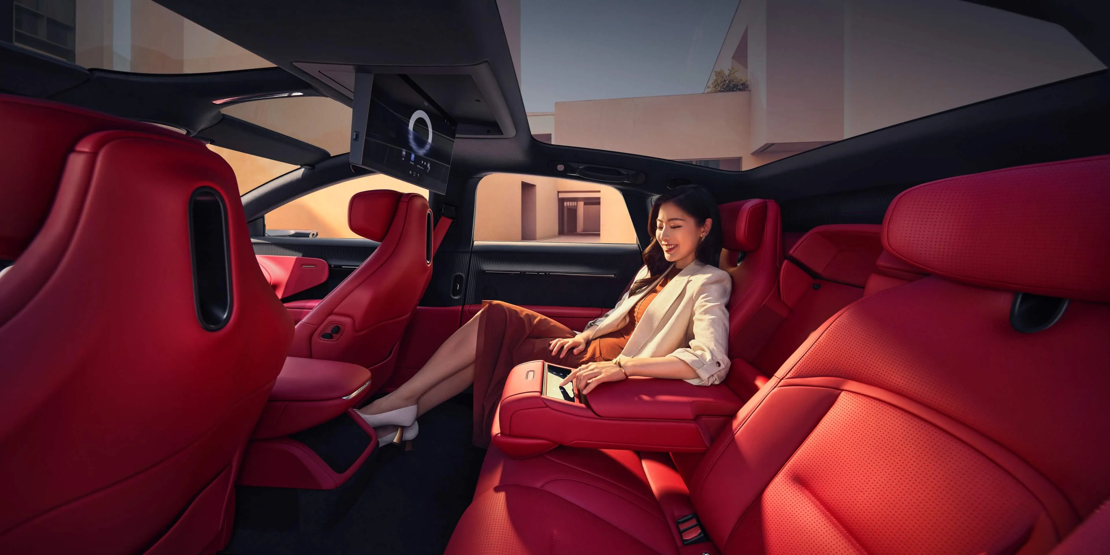 Дизайн, материалы и аудиосистема