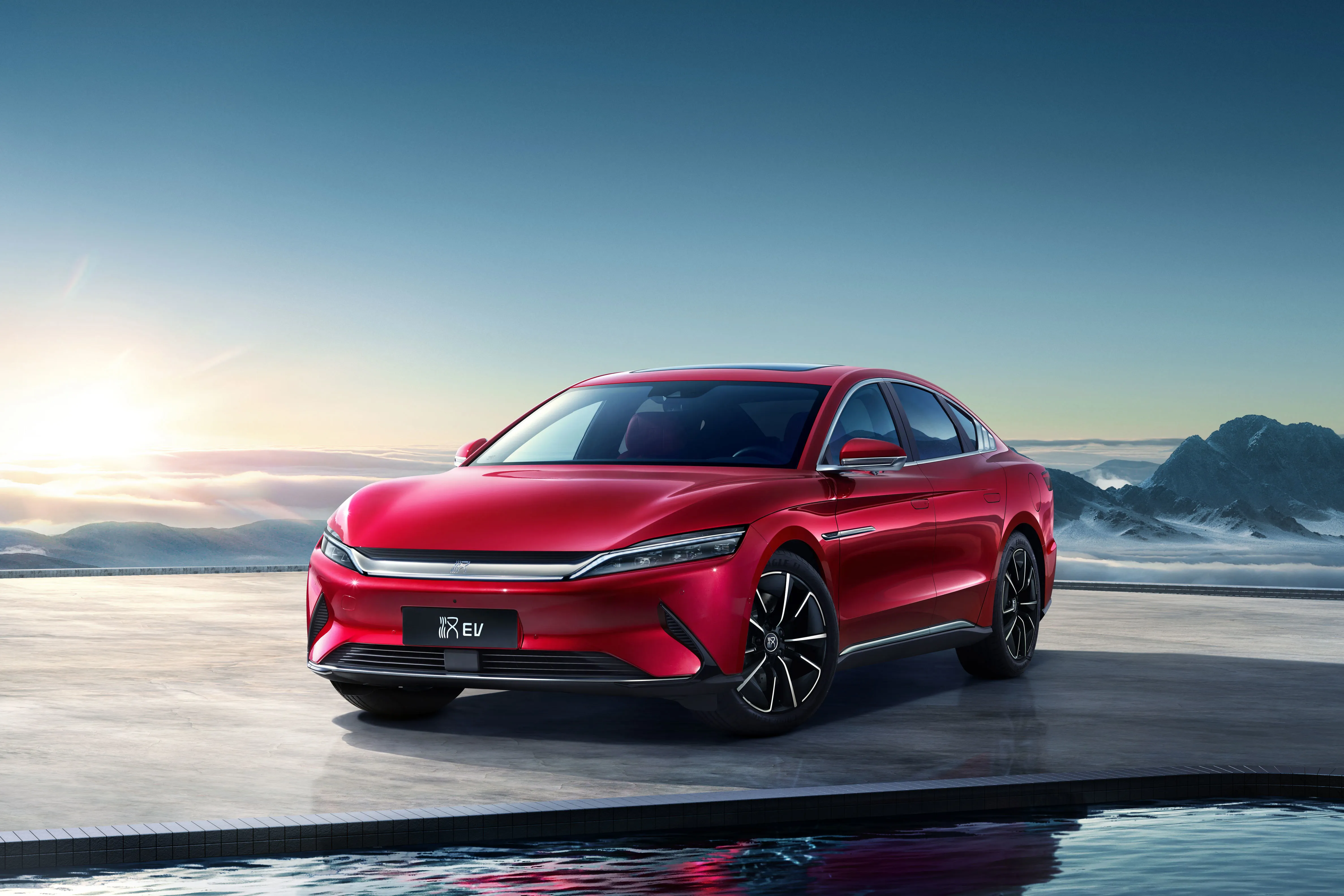 BYD Han: гибридная элегантность и технологии