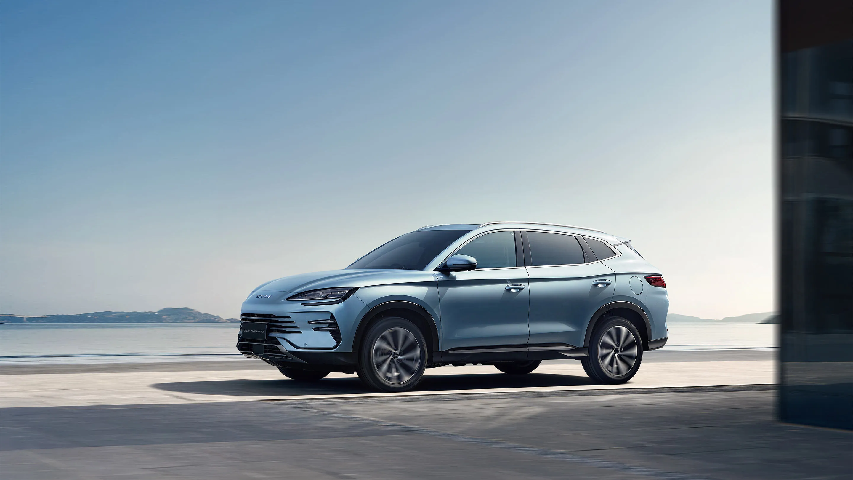 BYD Song Plus DM-i: купить флагманский гибридный кроссовер