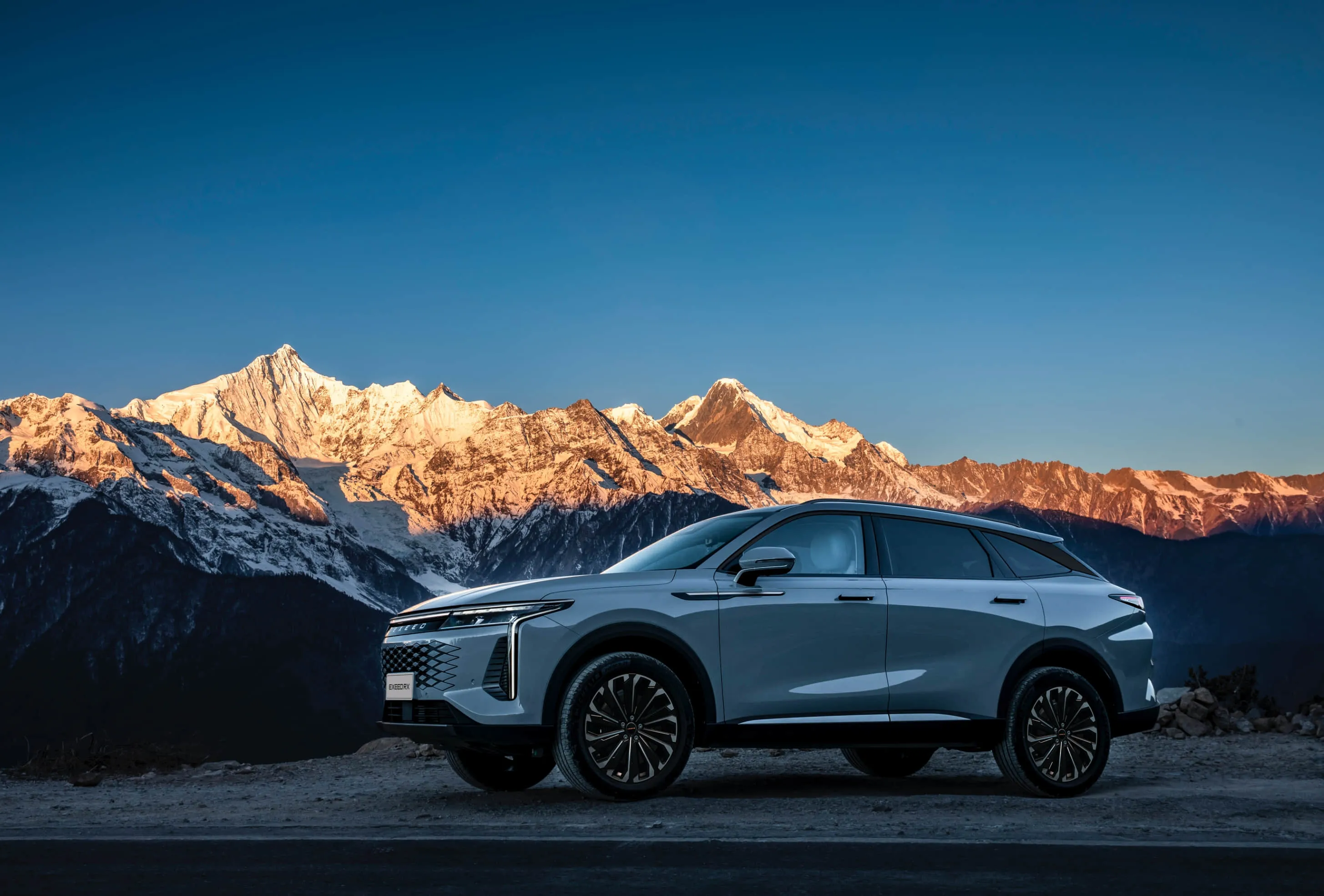 EXEED RX: золотая медаль за дизайн