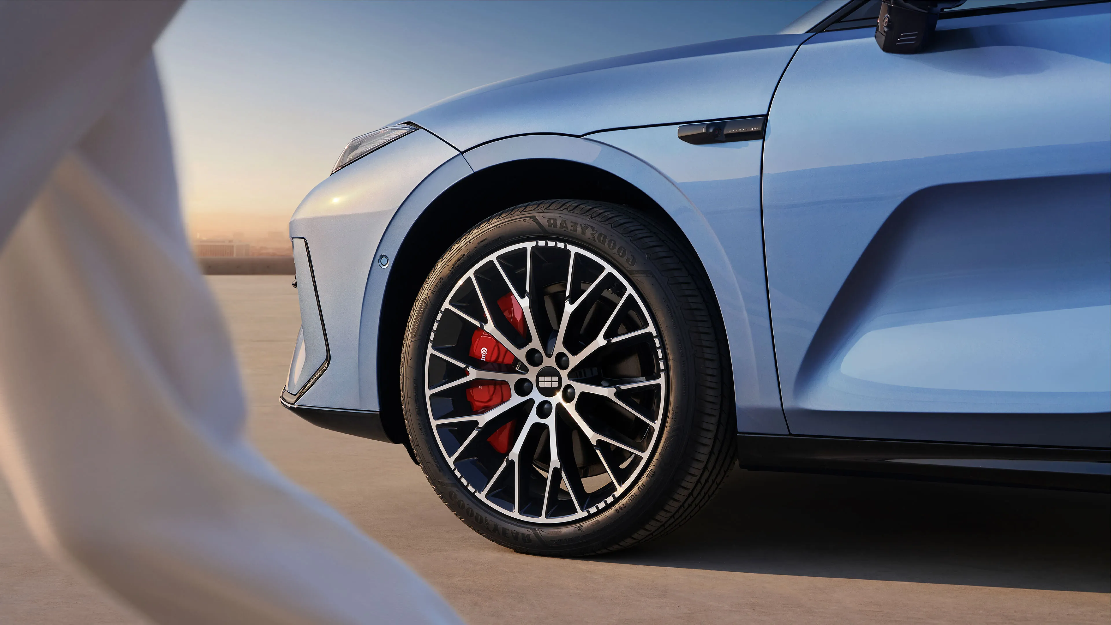 Geely Galaxy E8: купить электрический седан