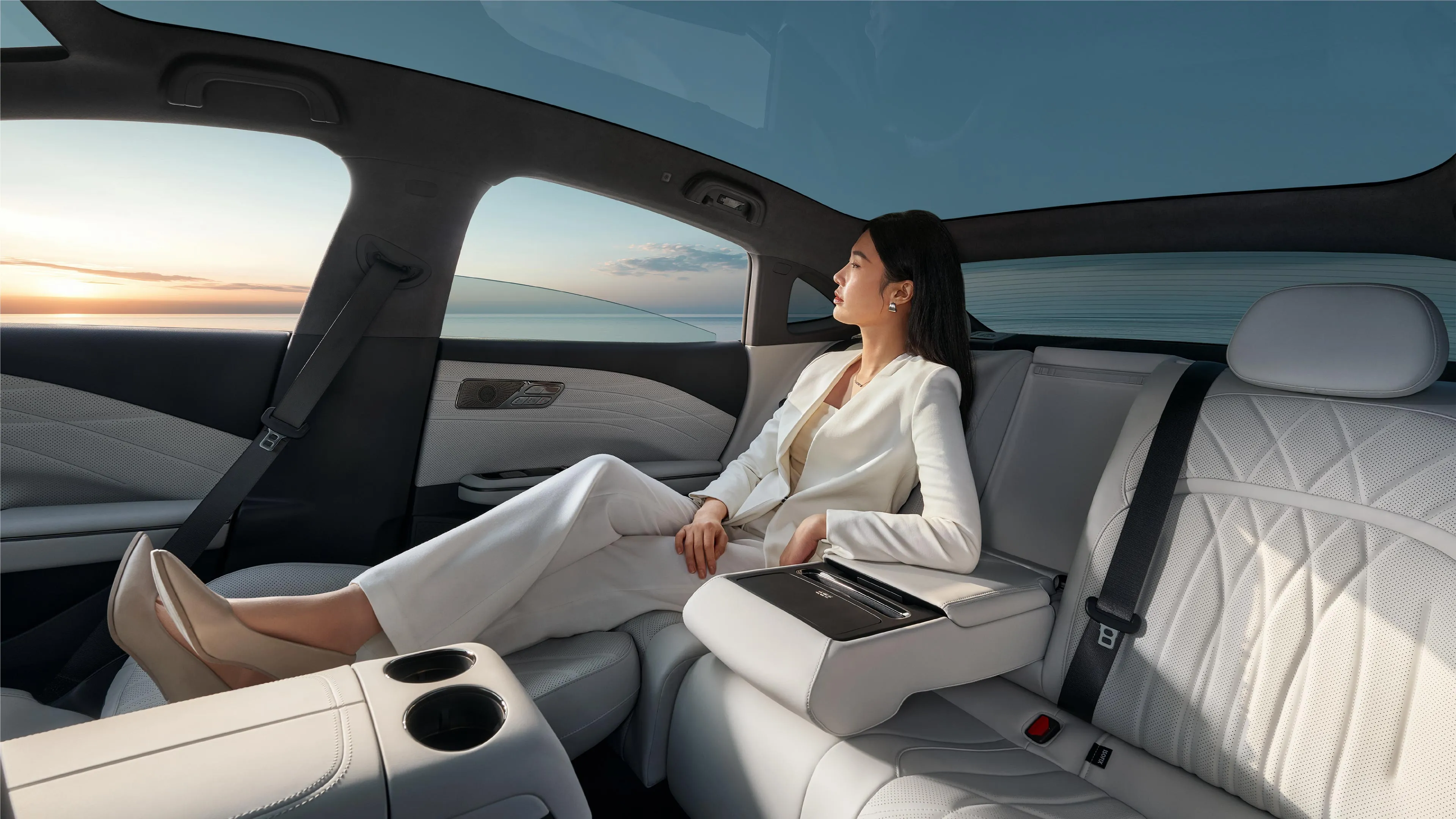 Дизайн и интерьер Geely Galaxy E8