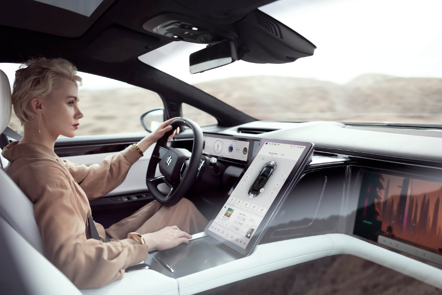 Оснащен визуальными технологиями