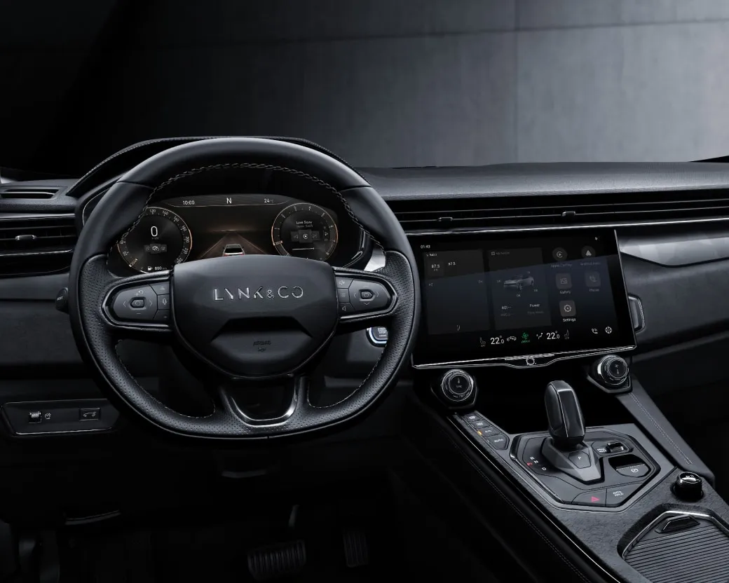 Lynk &amp; Co 01: от бензина к гибриду