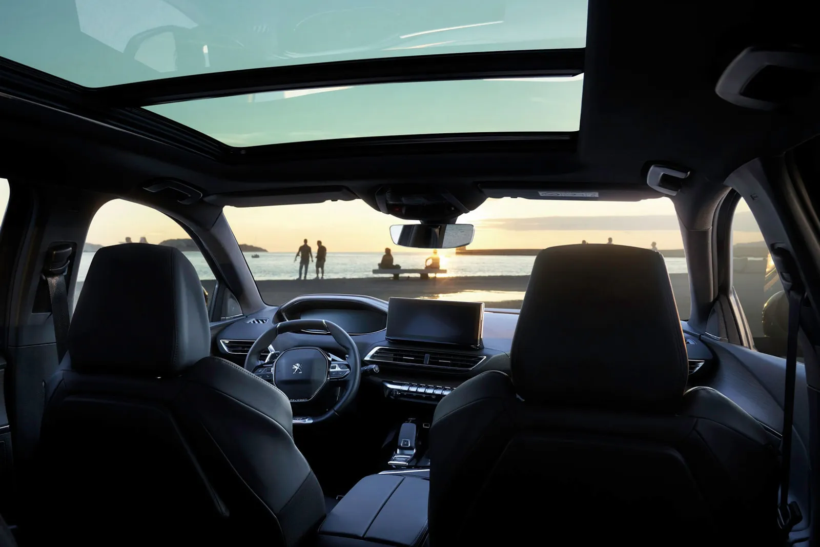 Дизайн и интерьер Peugeot 5008