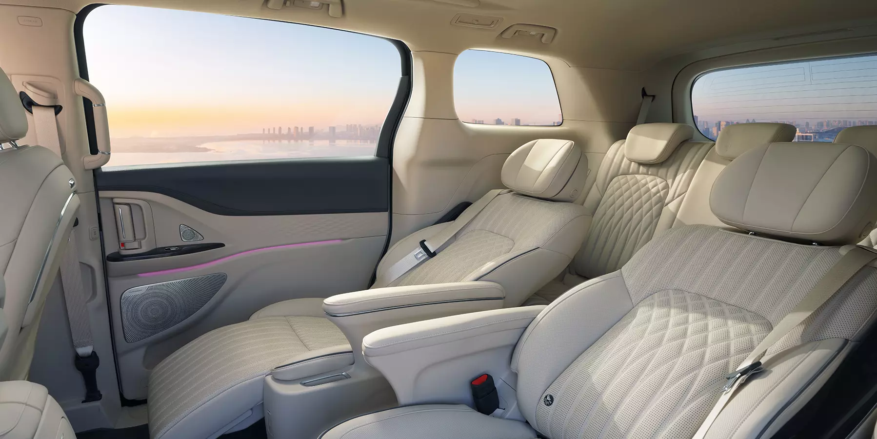 Сиденья «ZERO GRAVITY» перенесут вас на новый уровень комфорта