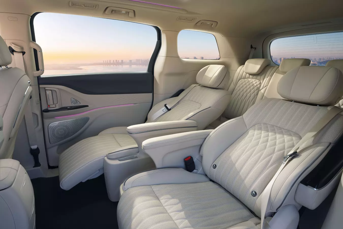 Voyah Dreamer EV 2024