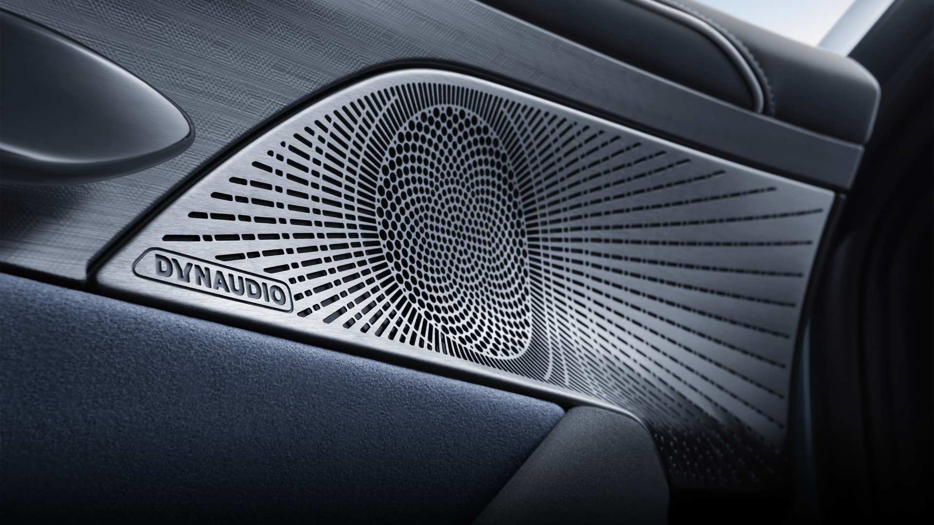 ПРЕМИАЛЬНАЯ АУДИОСИСТЕМА DYNAUDIO