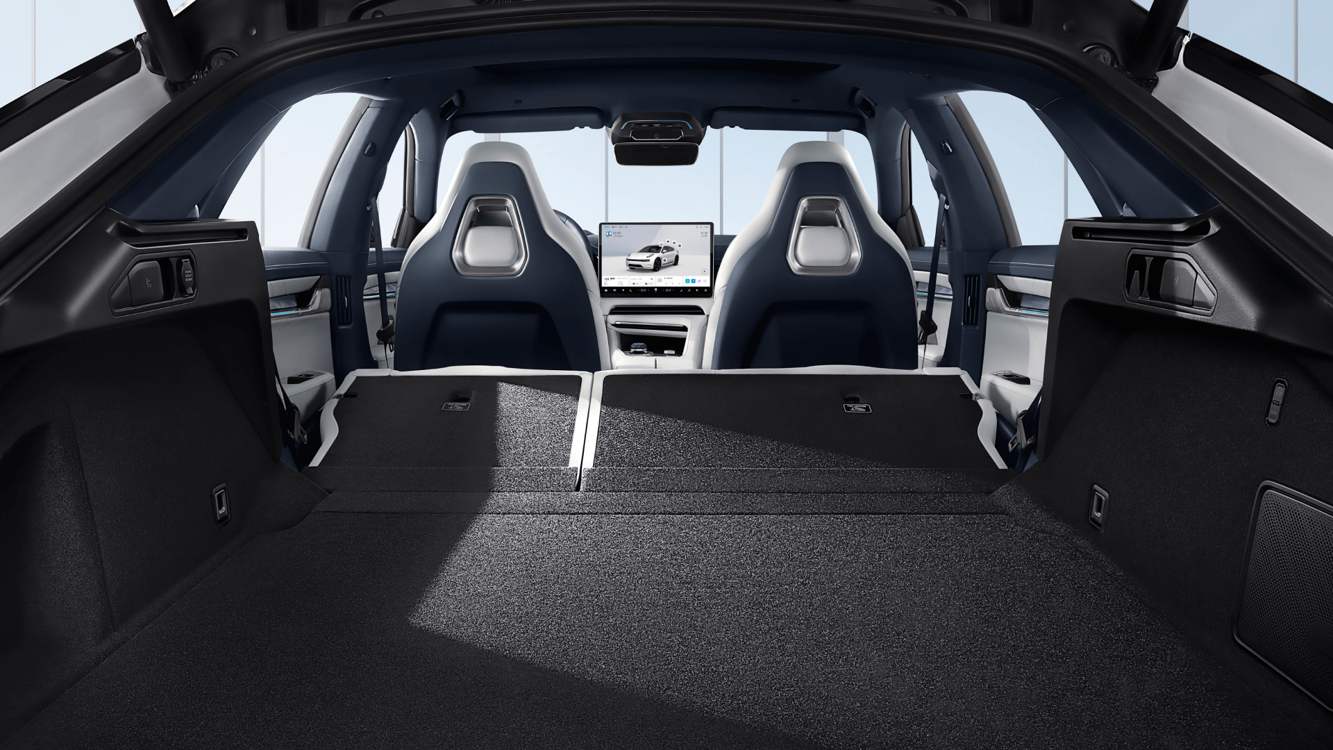 Практичность и Вместительность: Просторный Багажник