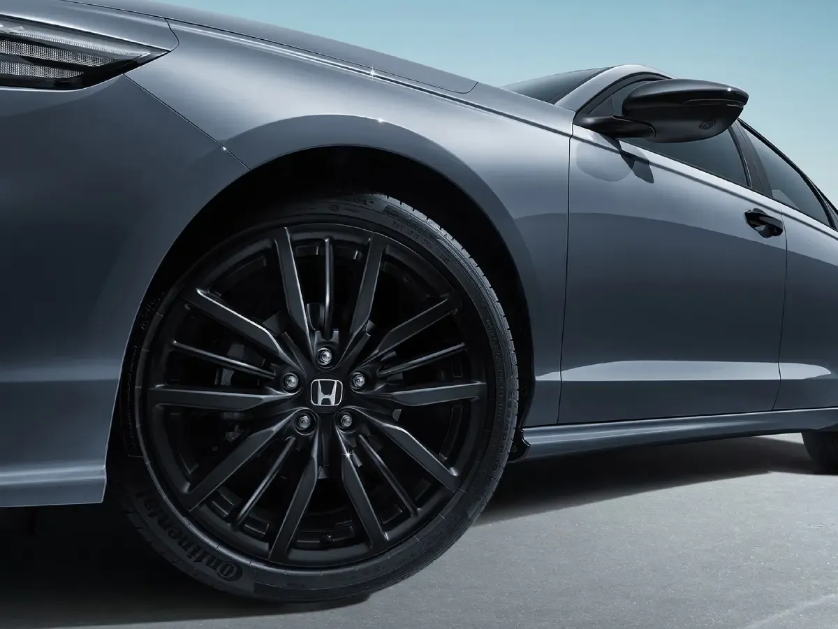 Безопасность и целевая аудитория Honda Ispire