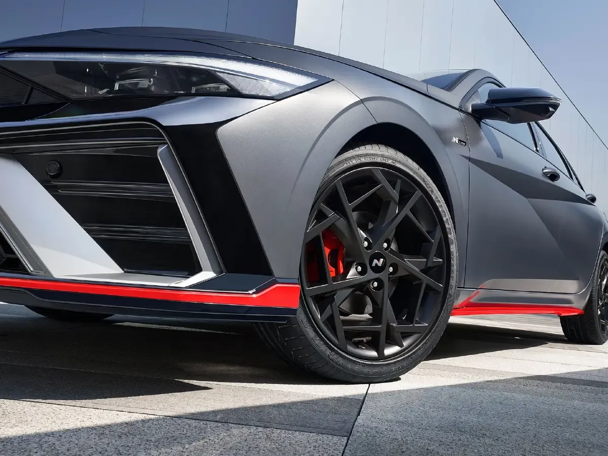 Hyundai Elantra:купить современный седан