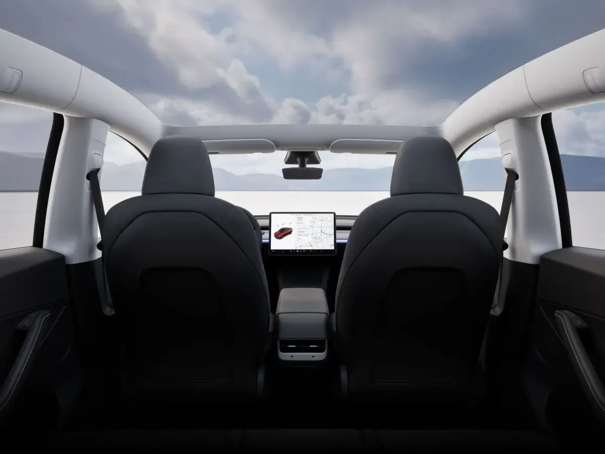 Дизайн и интерьер Tesla Model Y