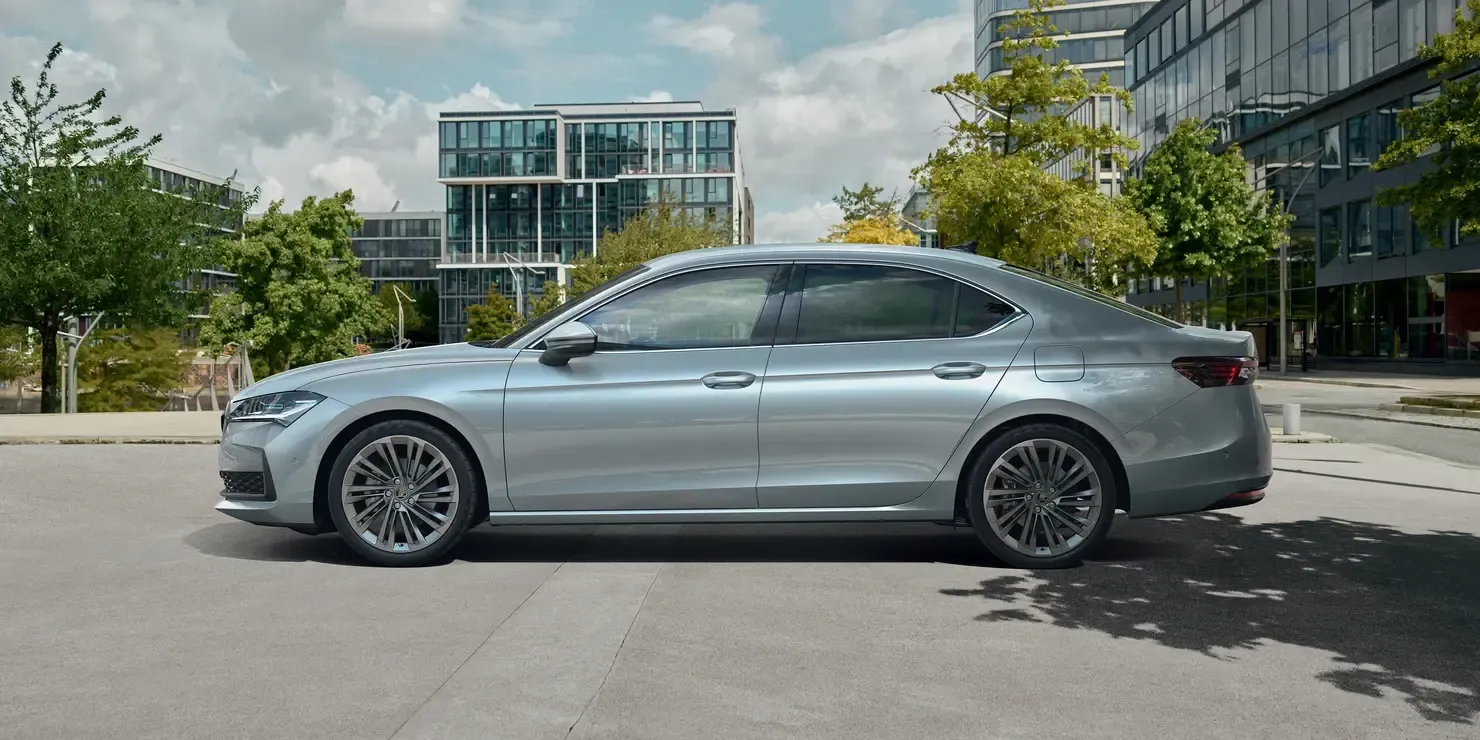 Skoda Superb: купить флагманский лифтбек