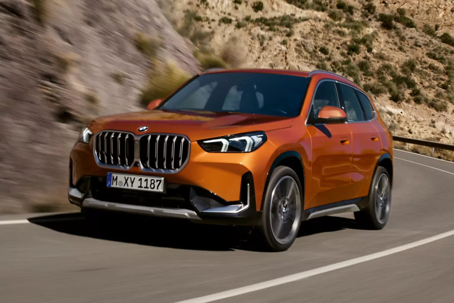 BMW X1: кроссовер с впечатляющими характеристиками