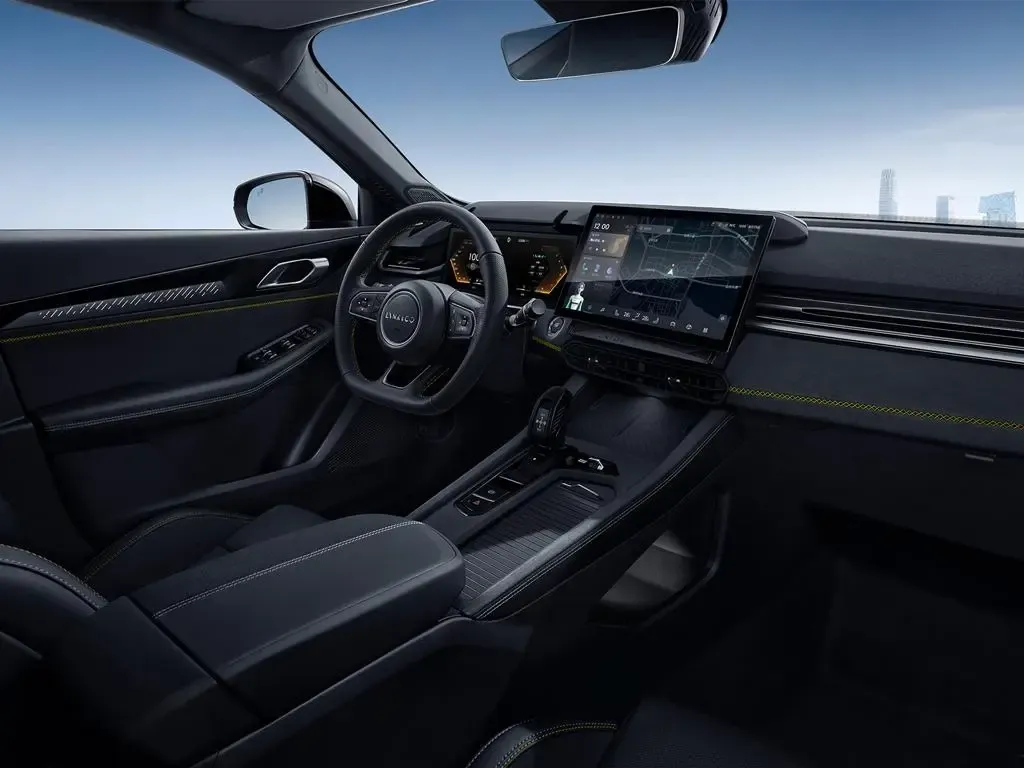 Lynk &amp; Co 03 — спортивное авто со спортивной эстетикой