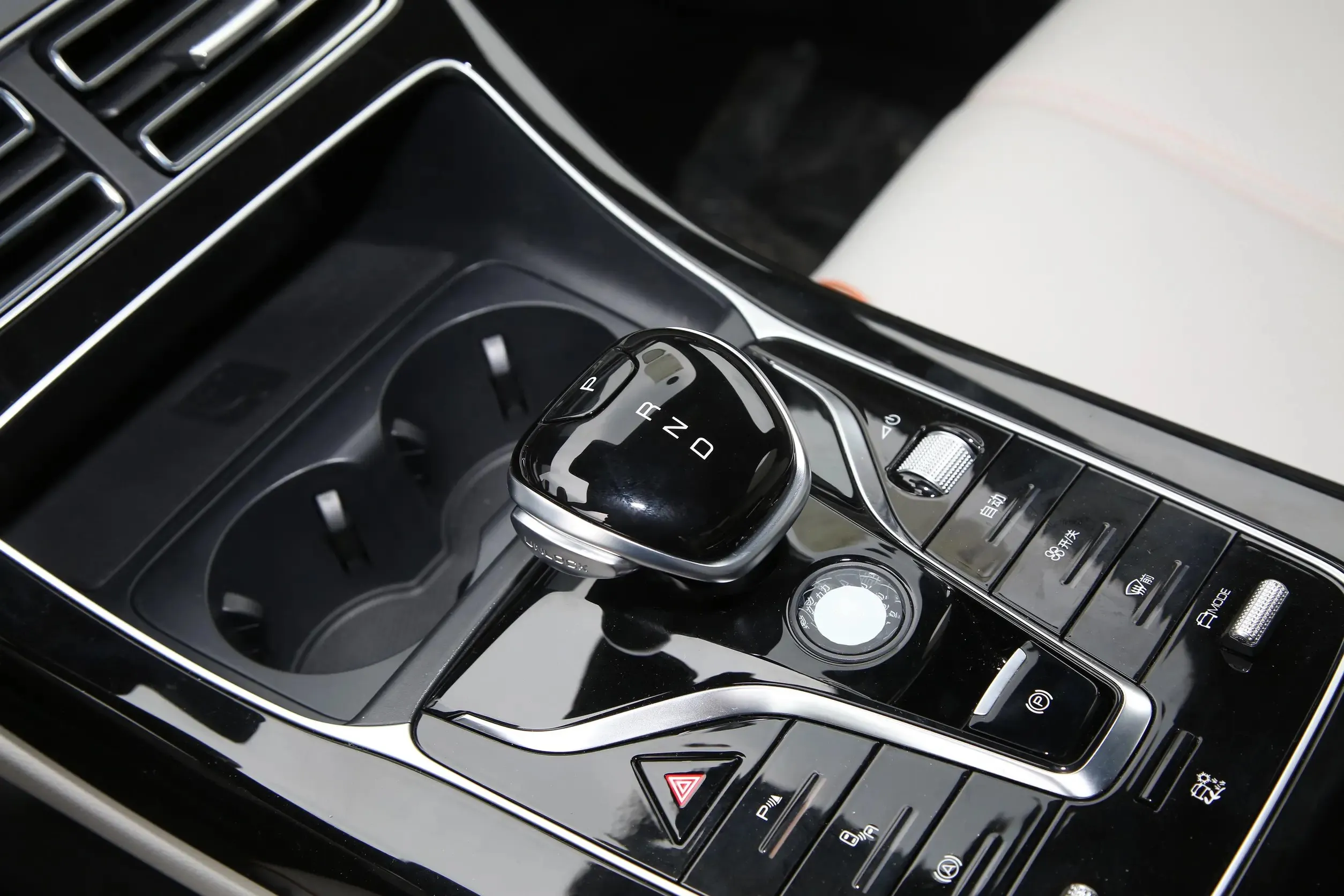 Аккумулятор, зарядка и силовая установка BYD QIN Plus