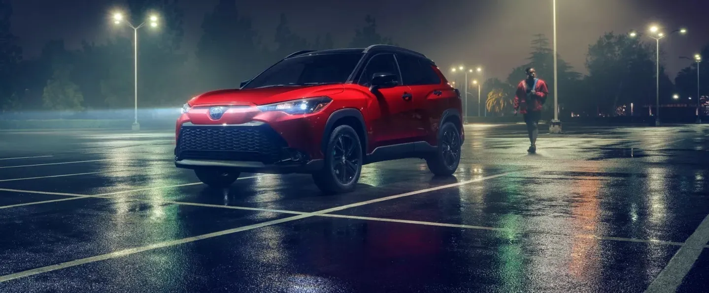 Toyota Corolla Cross Gibrid: купить гибридный кроссовер