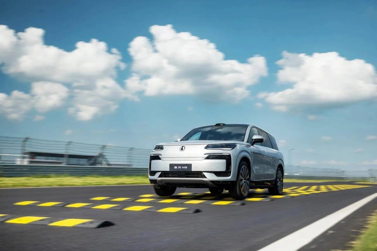 Шасси, подвеска и системы помощи водителю