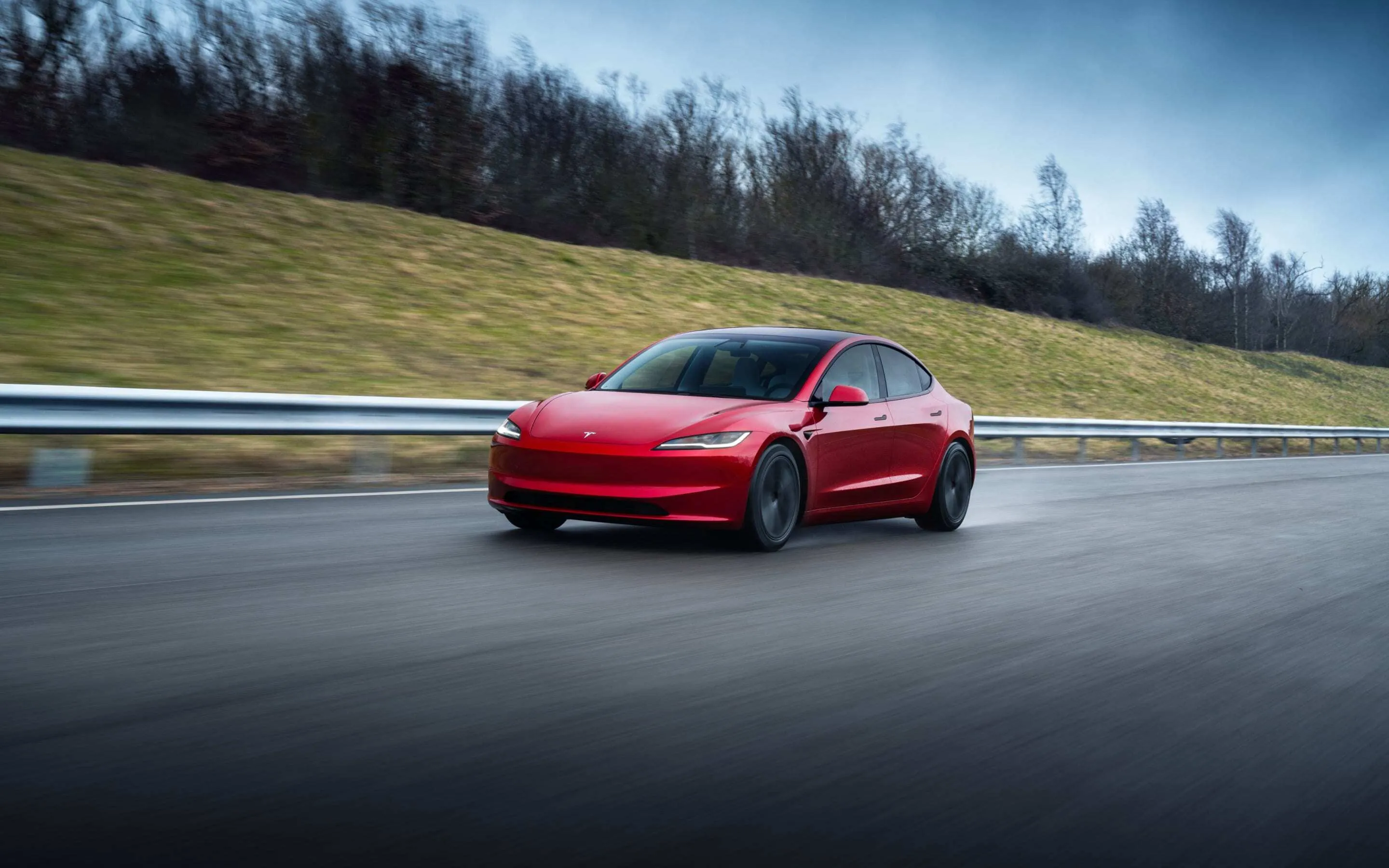 Tesla Model 3: купить электромобиль премиум класса