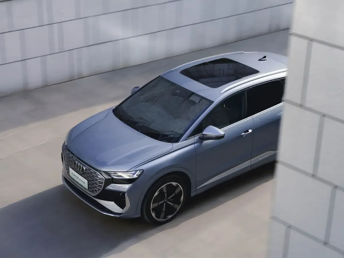 Audi Q4 50 e-tron: купить электрический кроссовер