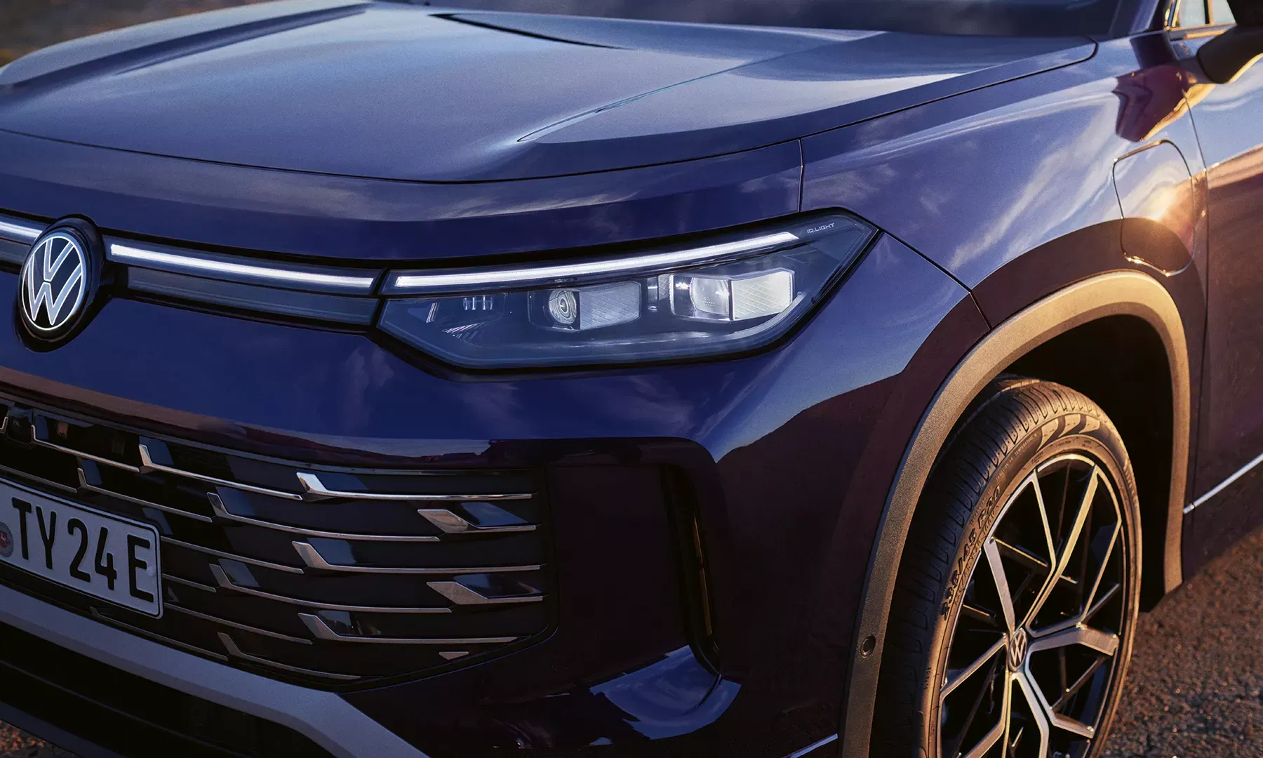 Целевая Аудитория и Особенности Версий