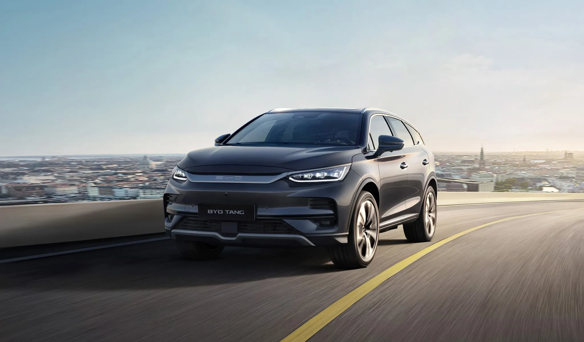 BYD Tang — лучший автомобиль для города