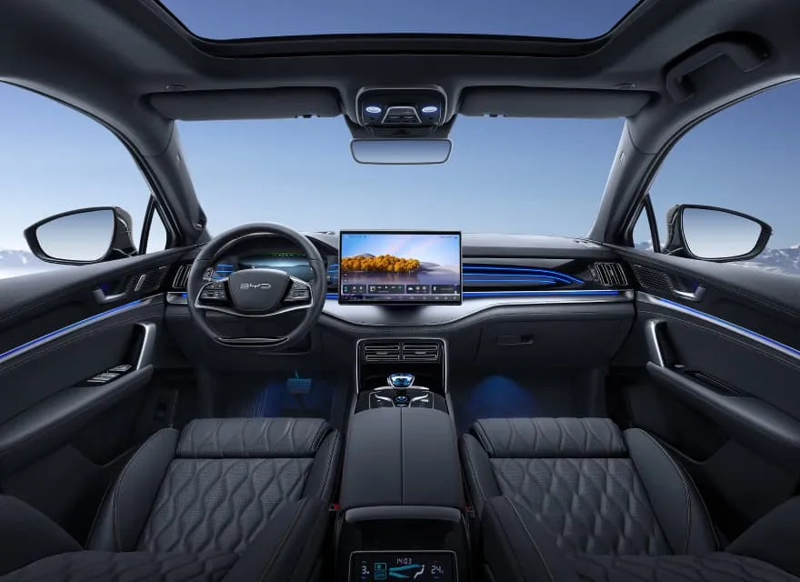 Двигатель и комплектации