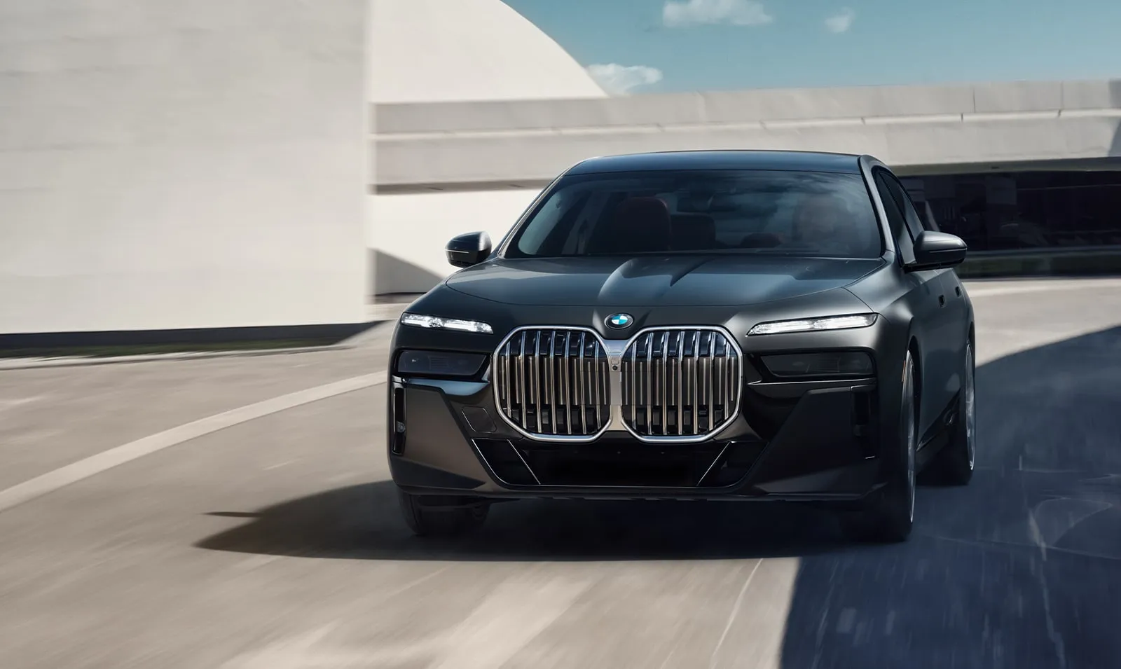 BMW 7: купить флагманский седан