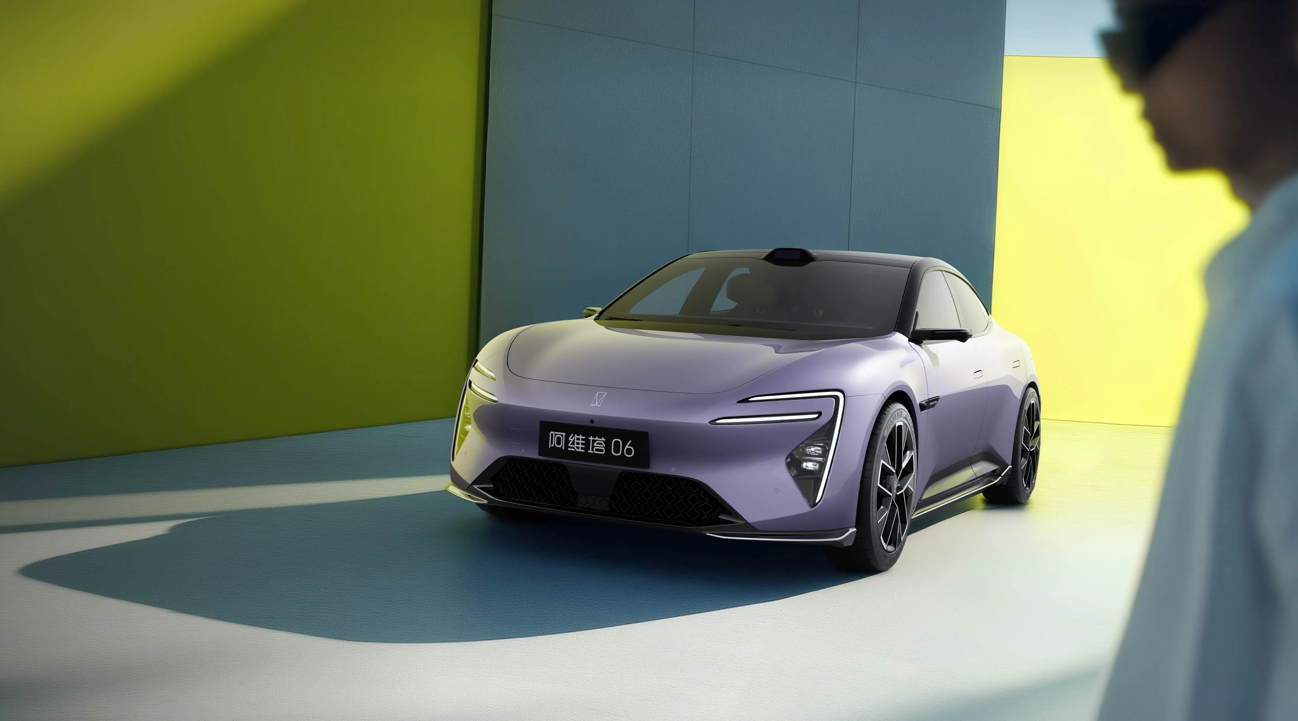 Avatr 06: купить электрический седан