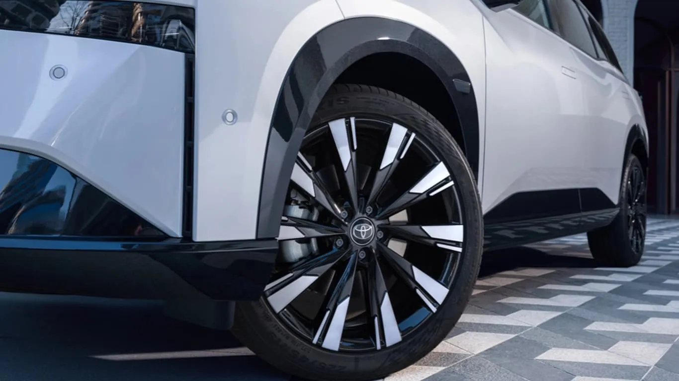 Toyota bZ3X: купить электрический кроссовер