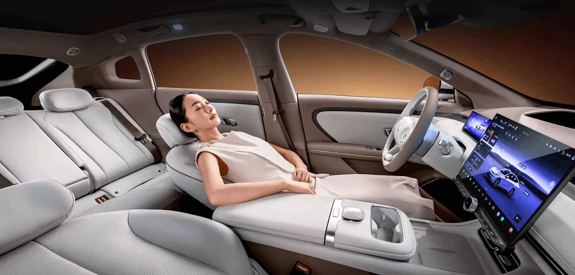 Салон и новые технологии Changan Qiyuan A06