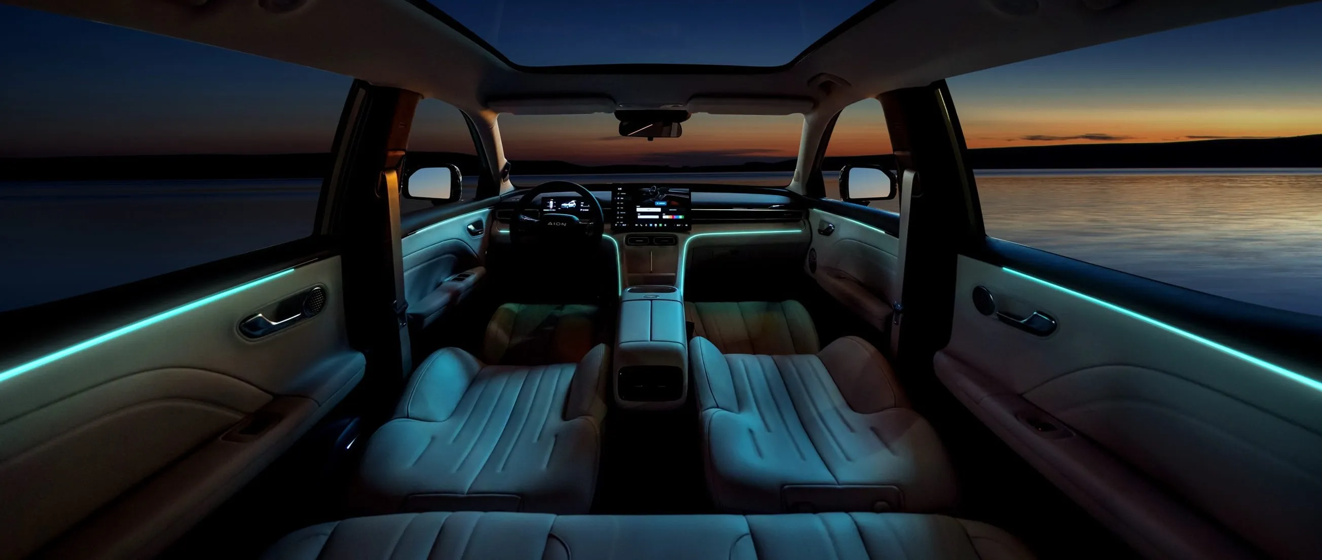 Минималистичная компоновка салона AION