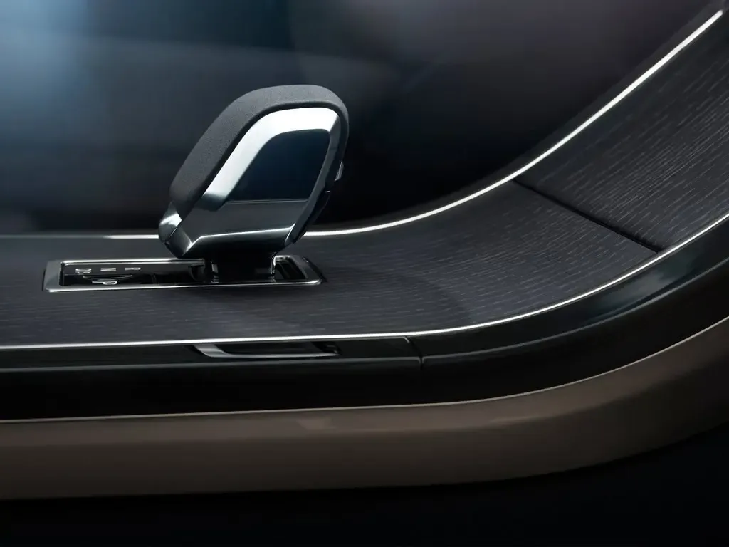 Новые технологии Range Rover Velar